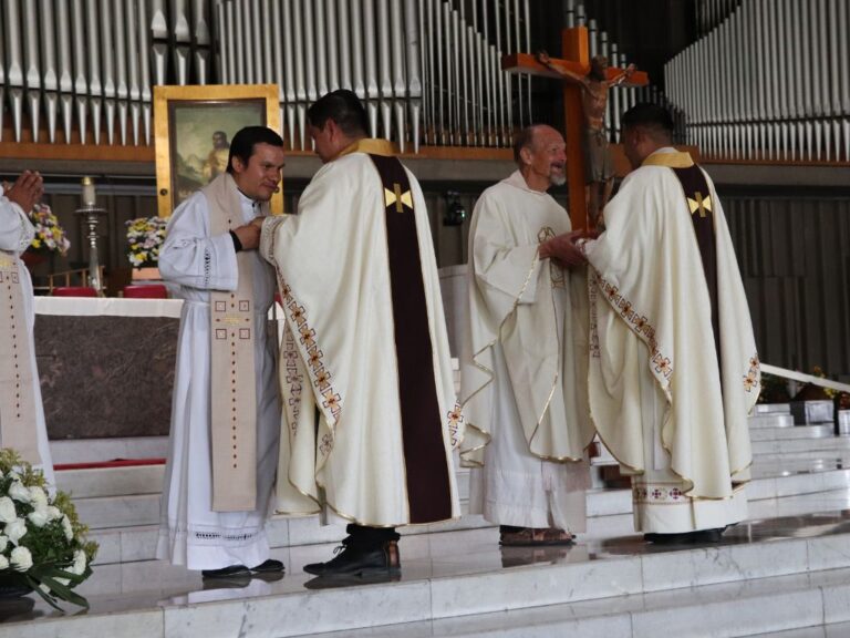 Dos nuevos sacerdotes para la Diócesis de Tarahumara